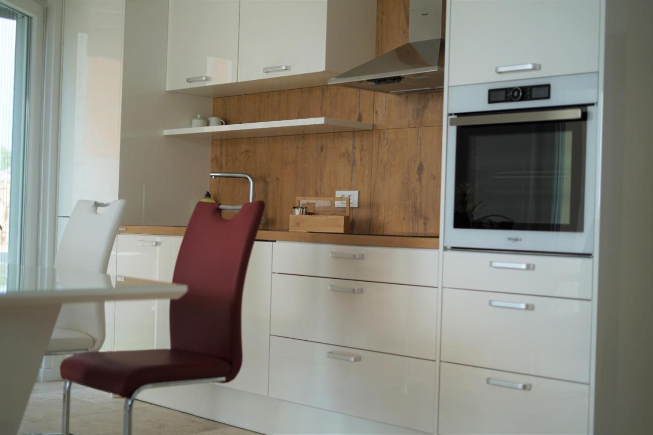 Villa M - Your Business & Holiday Apartment In Σίμπενικ Εξωτερικό φωτογραφία