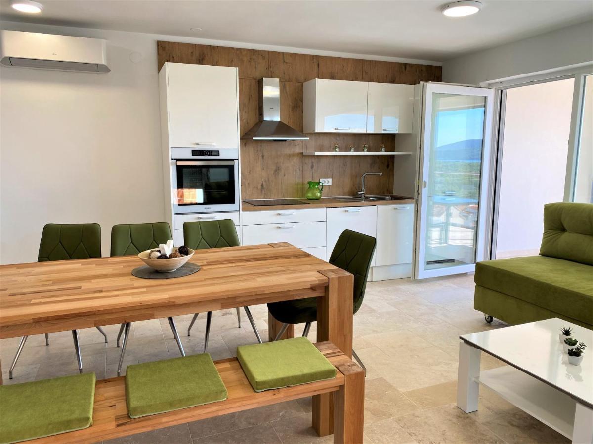 Villa M - Your Business & Holiday Apartment In Σίμπενικ Εξωτερικό φωτογραφία