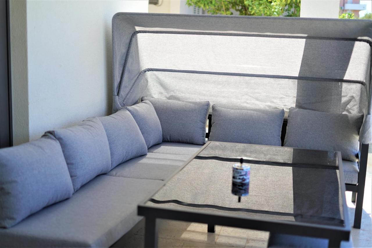 Villa M - Your Business & Holiday Apartment In Σίμπενικ Εξωτερικό φωτογραφία