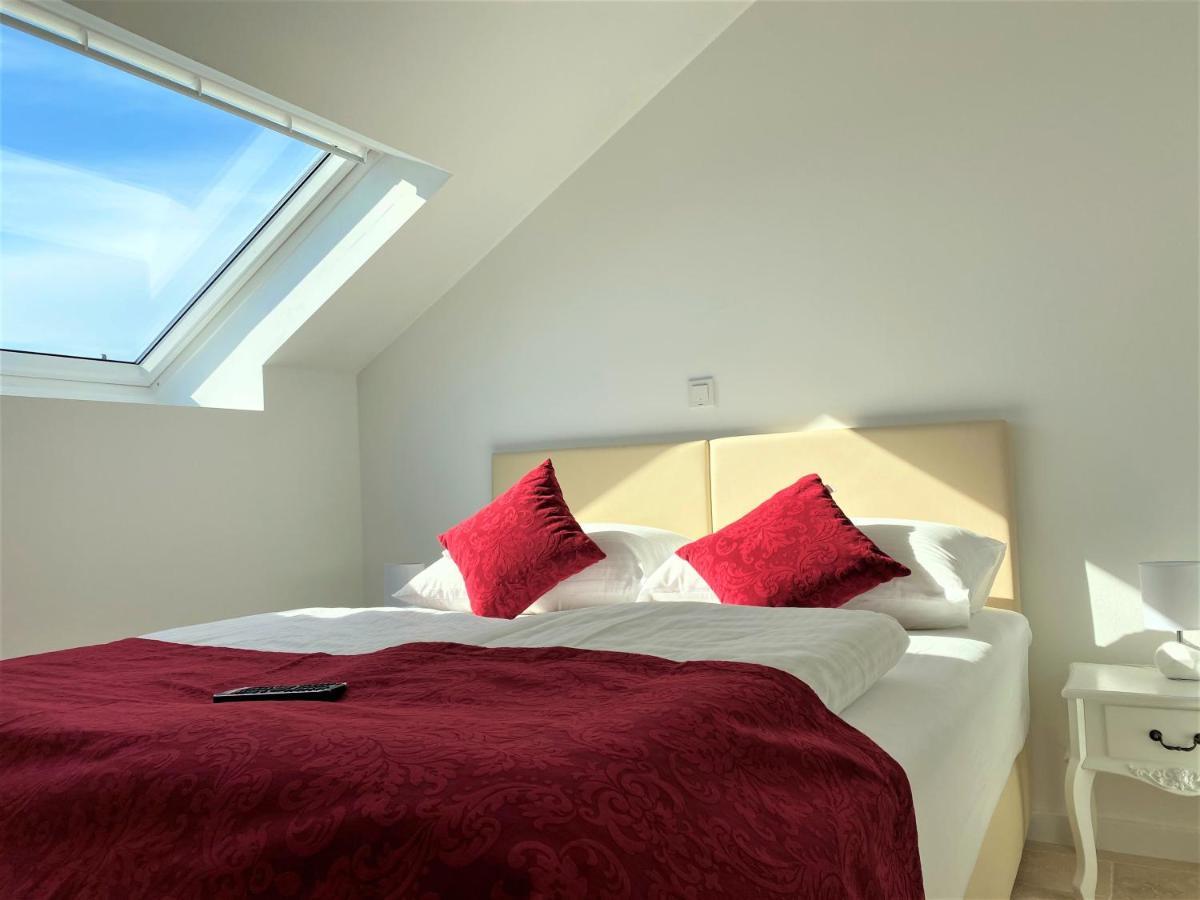 Villa M - Your Business & Holiday Apartment In Σίμπενικ Εξωτερικό φωτογραφία