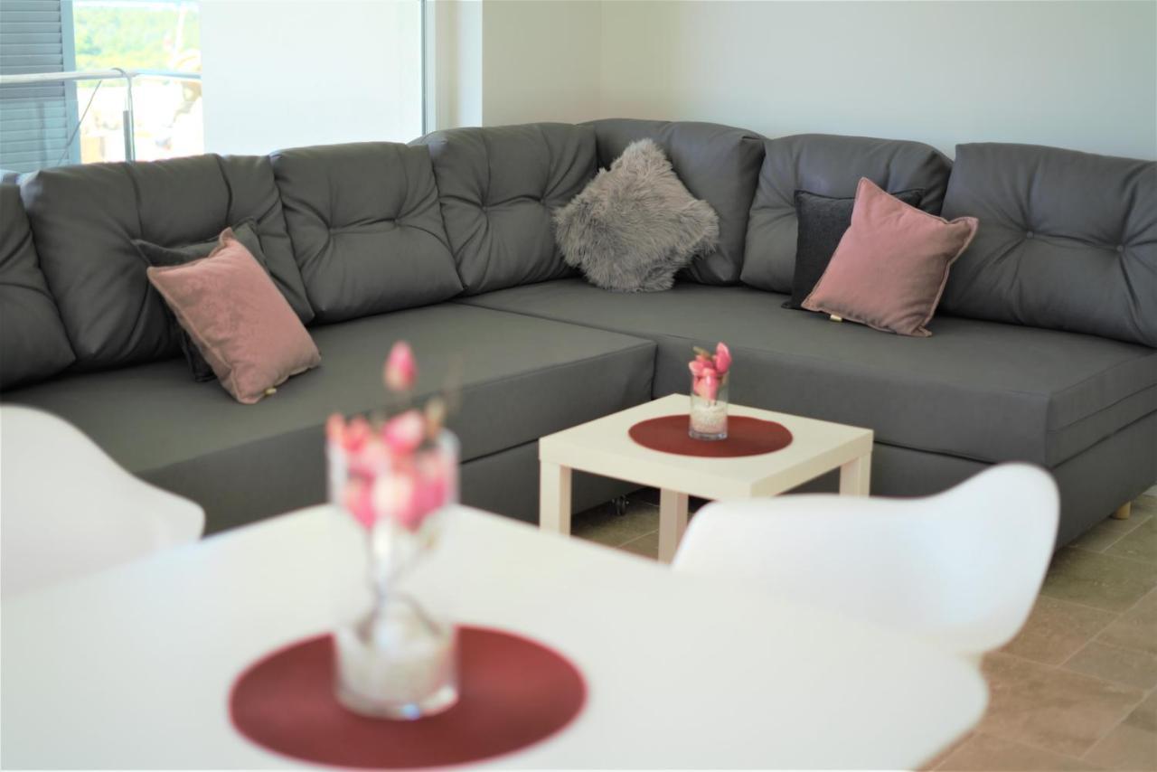 Villa M - Your Business & Holiday Apartment In Σίμπενικ Εξωτερικό φωτογραφία