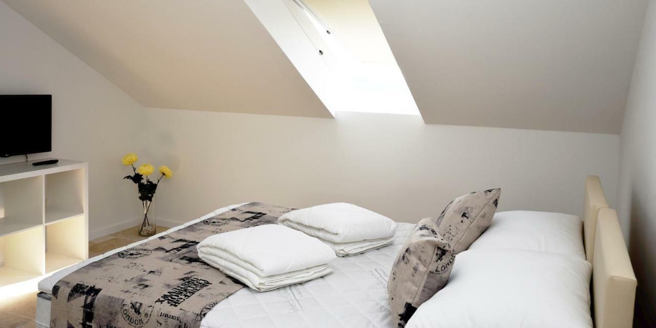 Villa M - Your Business & Holiday Apartment In Σίμπενικ Εξωτερικό φωτογραφία