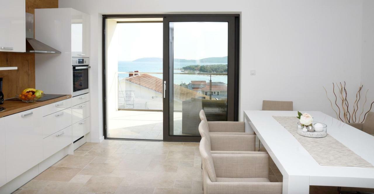 Villa M - Your Business & Holiday Apartment In Σίμπενικ Εξωτερικό φωτογραφία