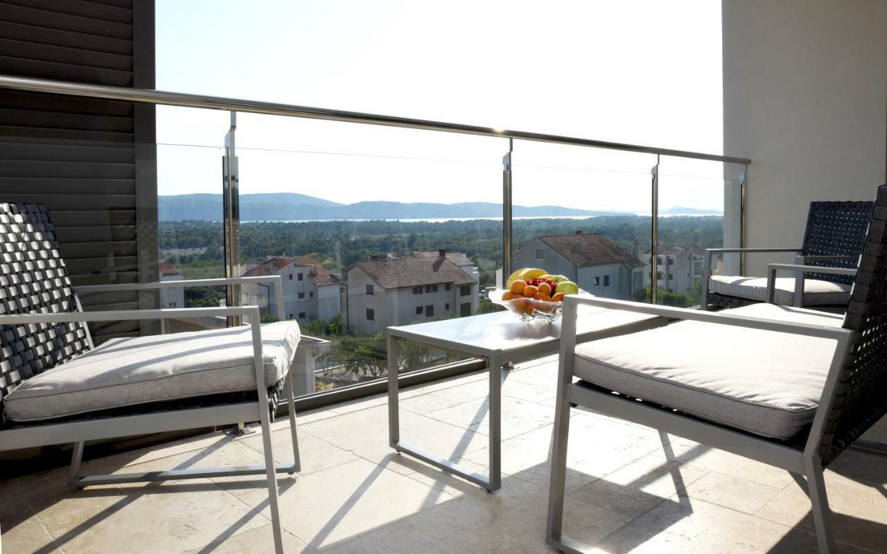 Villa M - Your Business & Holiday Apartment In Σίμπενικ Εξωτερικό φωτογραφία