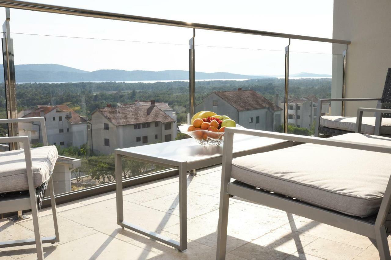 Villa M - Your Business & Holiday Apartment In Σίμπενικ Εξωτερικό φωτογραφία